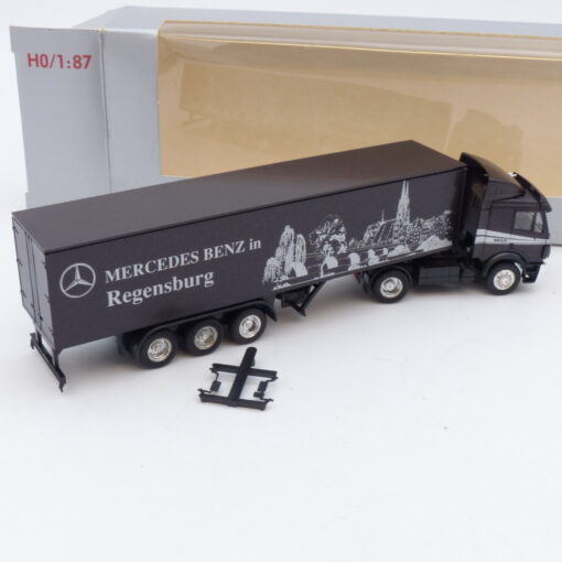 Herpa 1:87 Werbemodell: MB SK Sattelzug MB in Regensburg, in OVP EB1742 – Bild 3