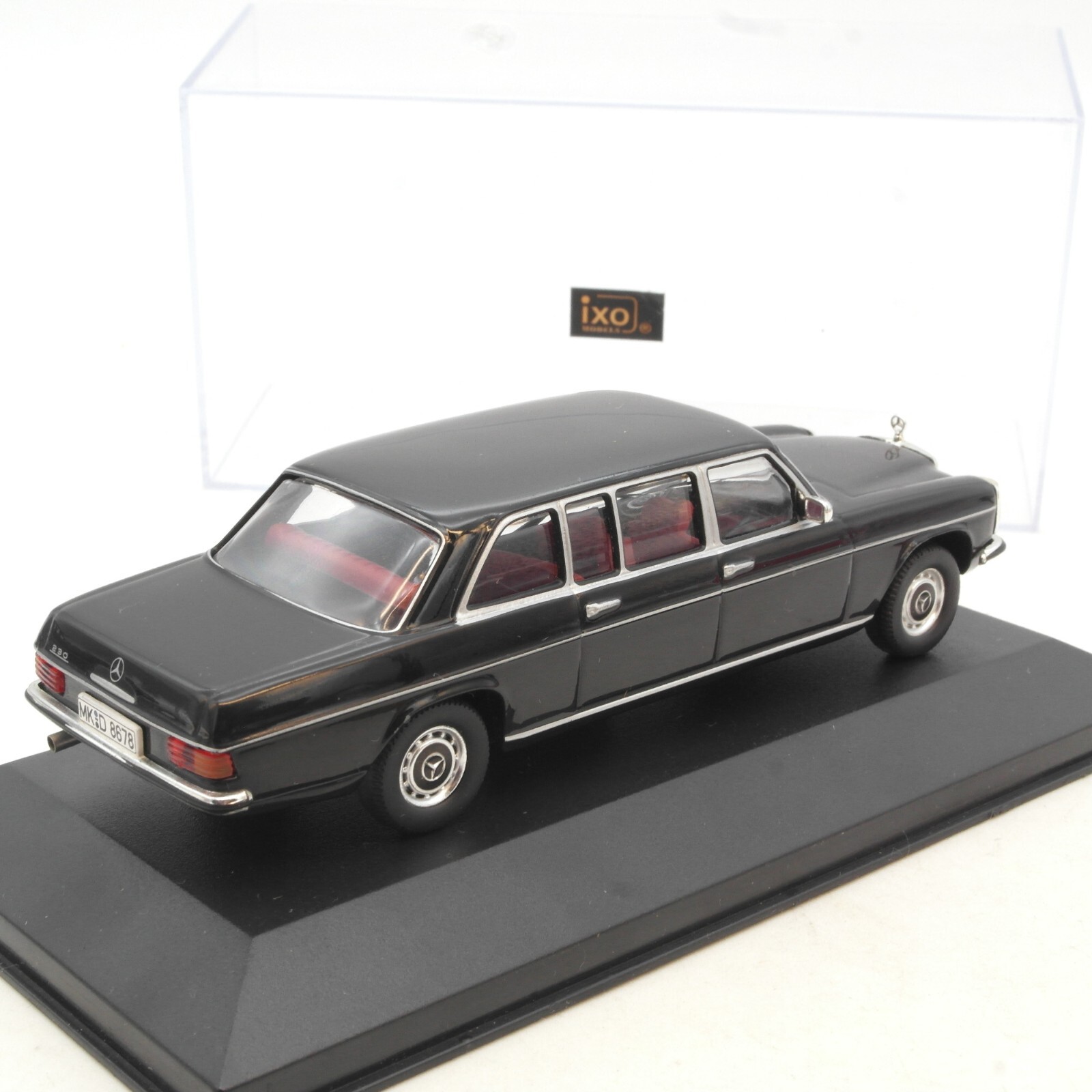 IXO 1:43 Mercedes 230 Limousine 1874 in PC Box RG2326 – Bild 3