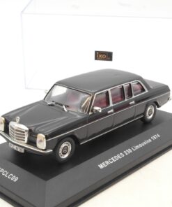 IXO 1:43 Mercedes 230 Limousine 1874 in PC Box RG2326