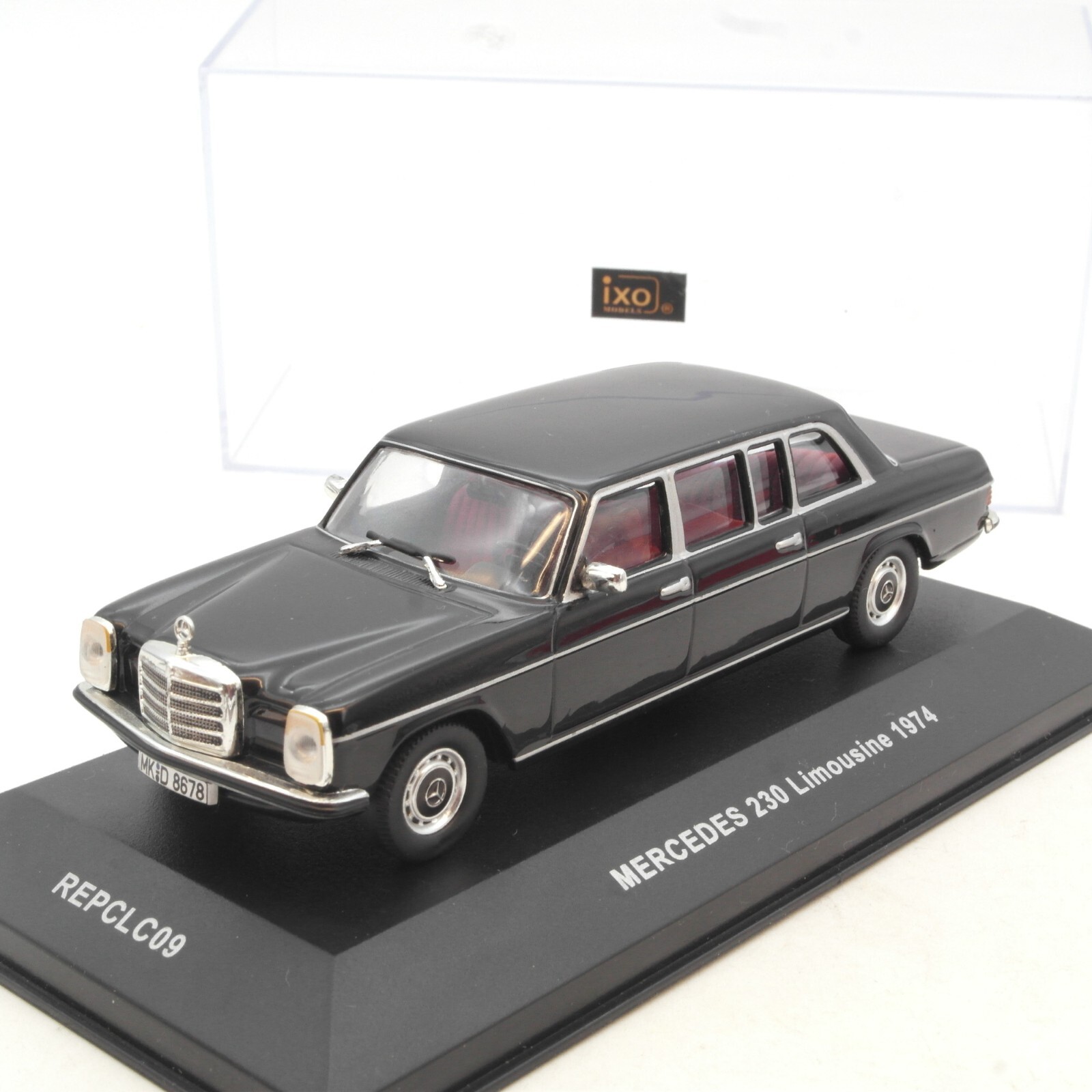 IXO 1:43 Mercedes 230 Limousine 1874 in PC Box RG2326