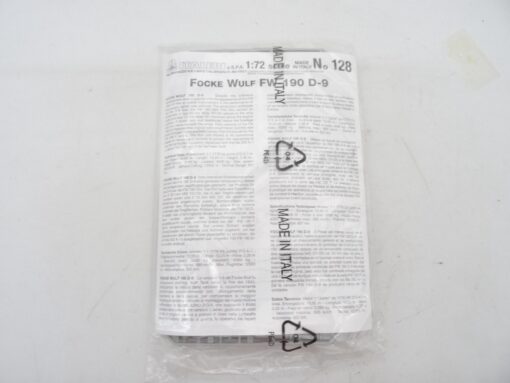 Italieri 1:72 No. 128 Focke Wulf FW-190 D-9 in VP RR1653 – Bild 3