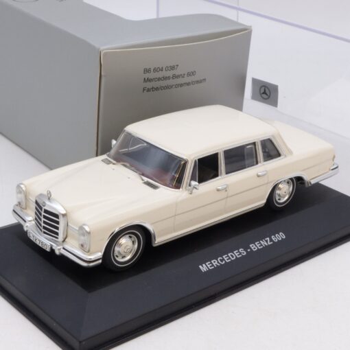 Ixo 1:43 Nr.: B66040387 MB 600 (W100 SWB) elfenbein-beige, in OVP EB8001