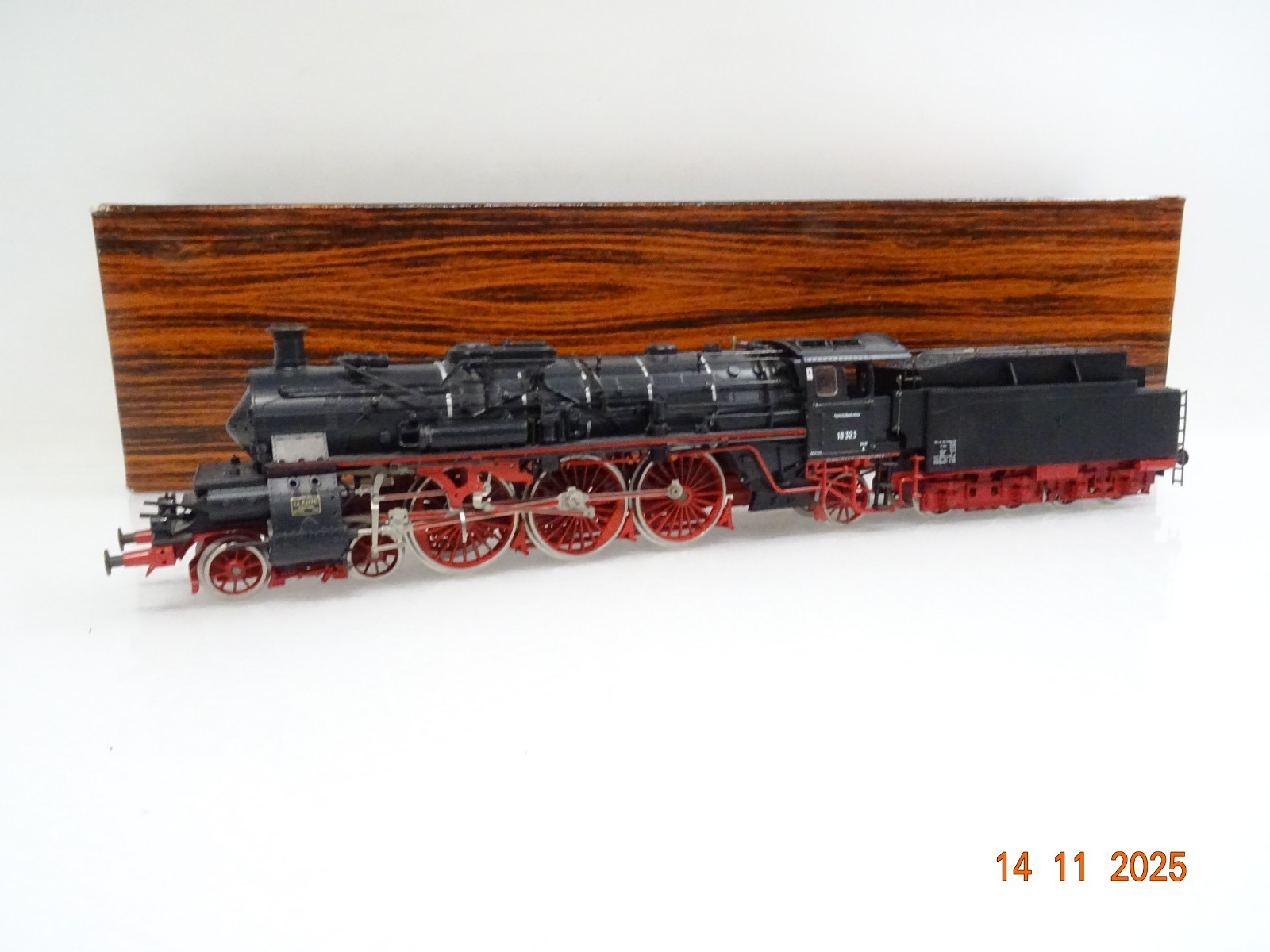 Liliput H0 4005 Dampflok BR 18 323 der DB in OVP JL4506