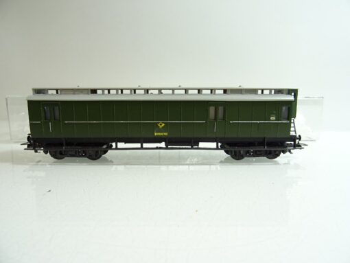 Liliput H0 Bahnpostwagen mit Bremserhaus der DP in EVP PR953