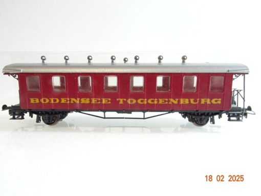 Liliput H0 Personenwagen rot der Bodensee Toggenburg Bahn in EVP PR6093 – Bild 3