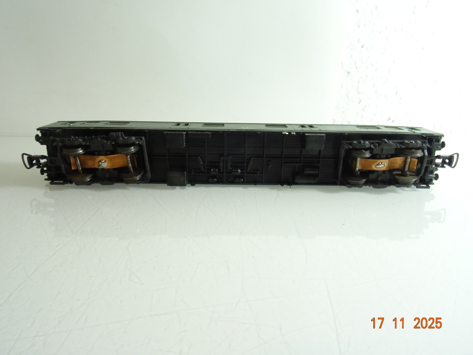 Lima H0 Gepäckwagen 51 50 92-15 112-2 mit Licht der DR RR4649 o. – Bild 4