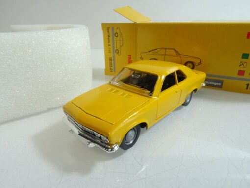 Märklin 1:43 18103-01 Opel Manta gelb neuwertig in OVP QR4826