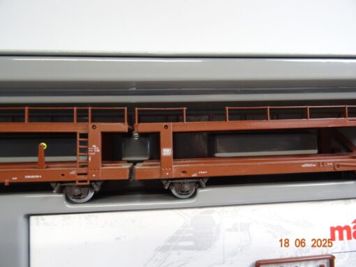 Märklin H0 2663 Autotransportzug VW mit Diesellok DHG 700 C in OVP JL1016 – Bild 4