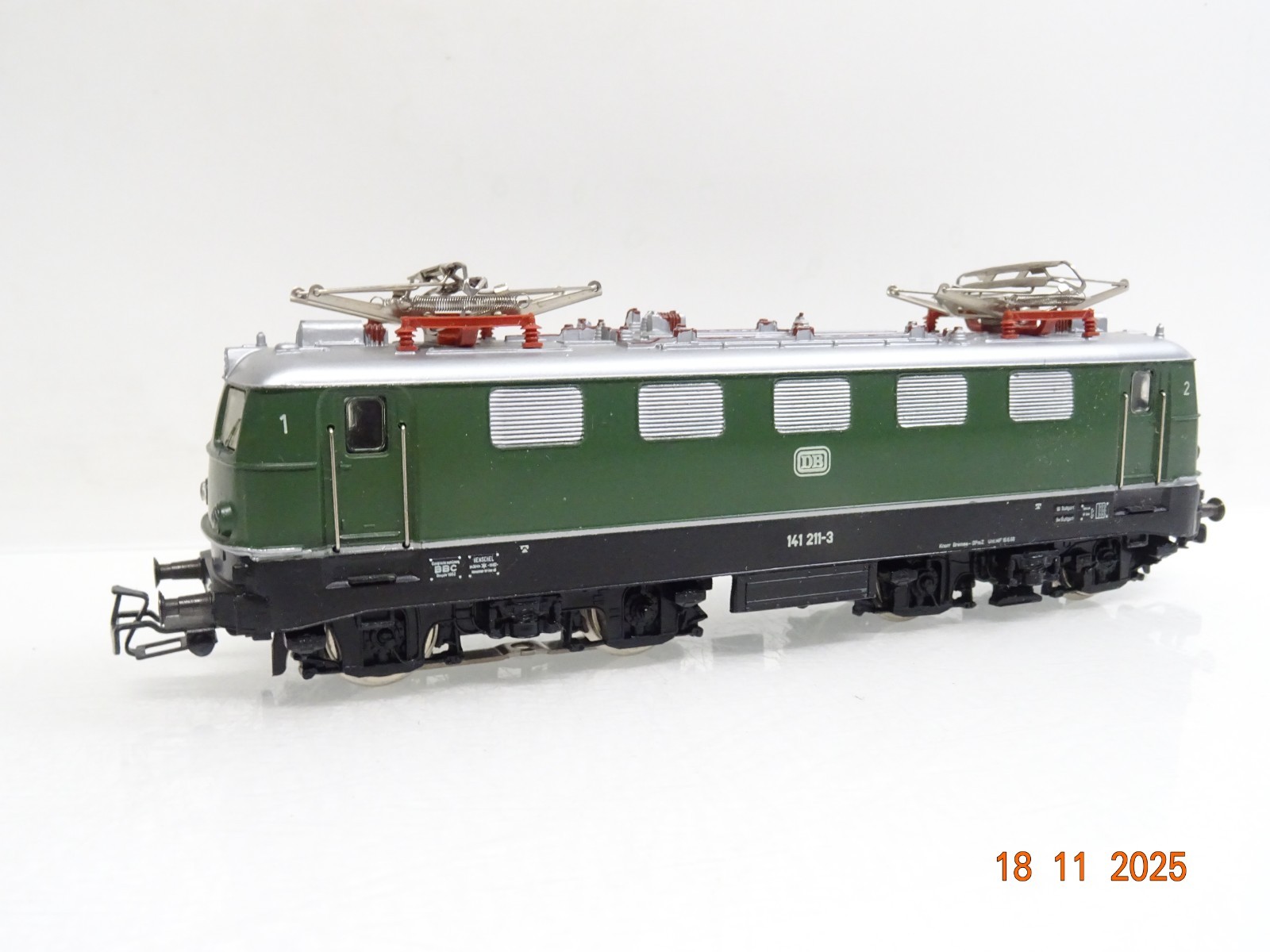 Märklin H0 3037 E-Lok BR 140 211-3 der DB JL4657 o. – Bild 3