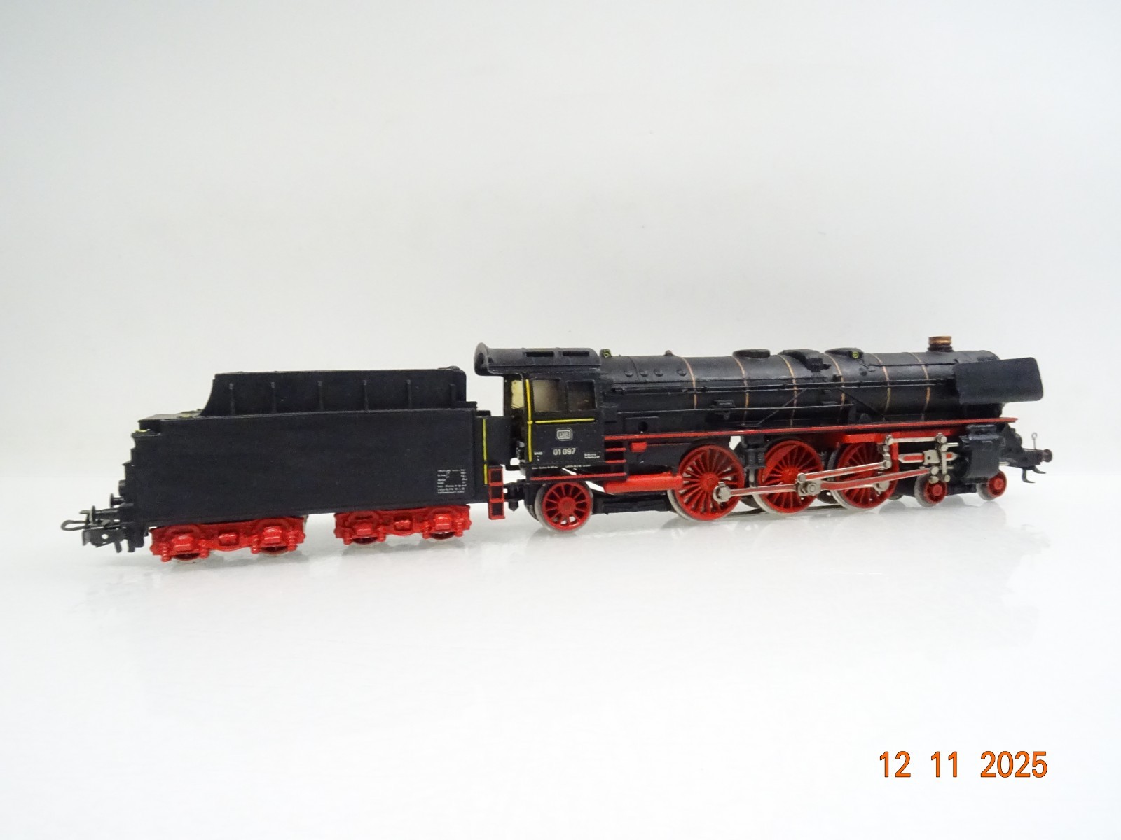 Märklin H0 3048 Dampflok BR 01 097 der DB angemalt mit OVP JL4394 – Bild 3