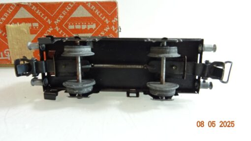 Märklin H0 374 Kesselwagen Standard Esso Blech in EVP PR7490 – Bild 4