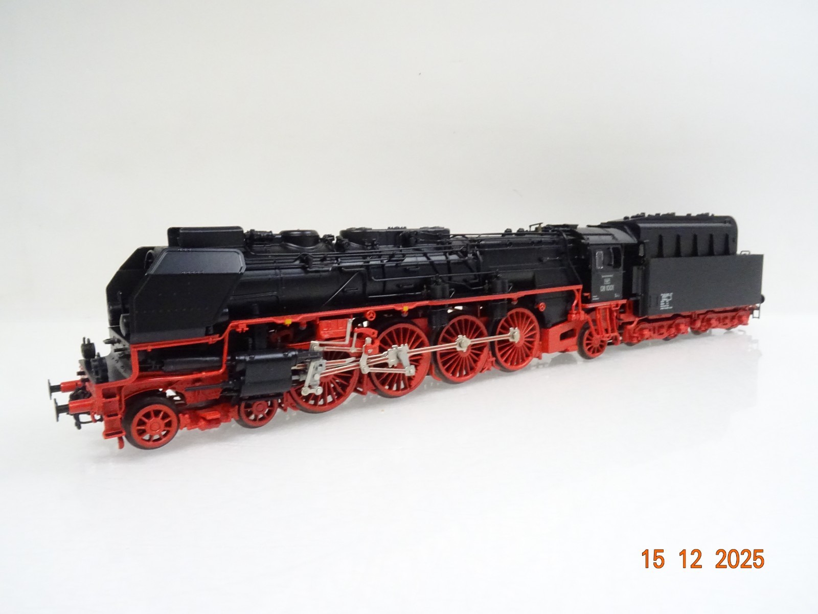 Märklin H0 39242 Dampflok BR 08 1001 der DR Sound Mfx Digital in OVP JL5095 – Bild 3