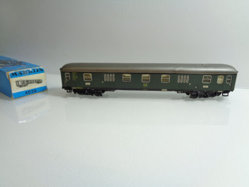 Märklin H0 4026 Gepäckwagen der DB in OVP AR2378