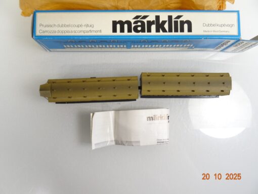 Märklin H0 4208 Doppel-Abteilwagen der KPEV, siehe Foto in OVP RR4204 – Bild 4