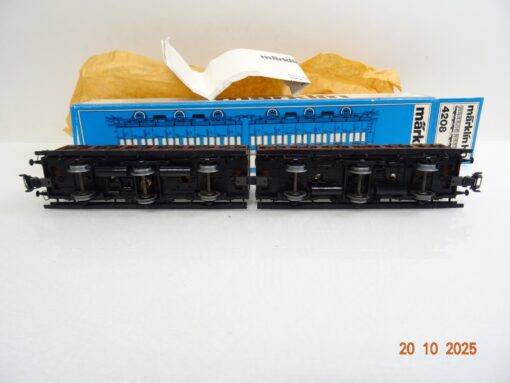 Märklin H0 4208 Doppel-Abteilwagen der KPEV, siehe Foto in OVP RR4204 – Bild 5