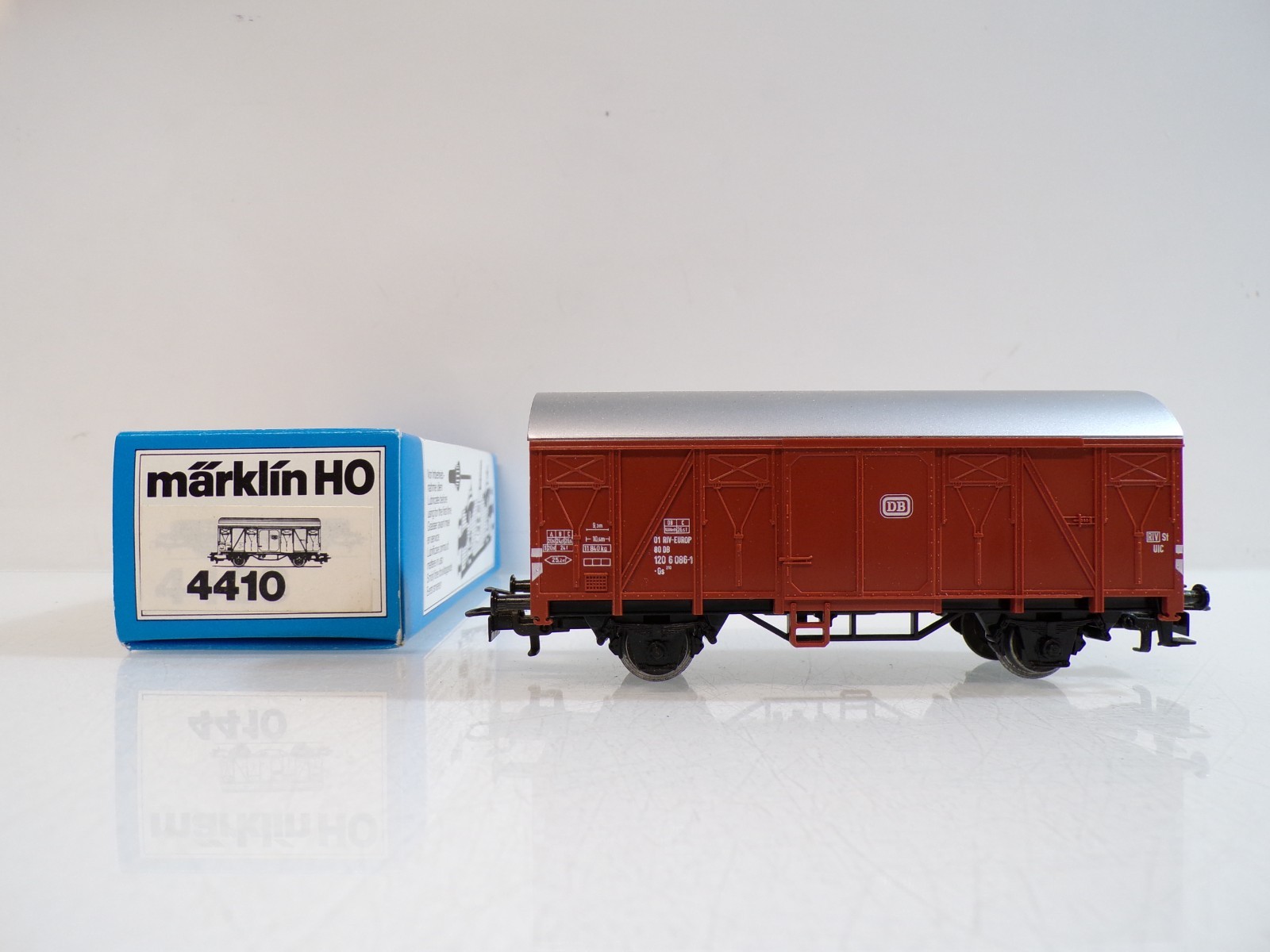 Märklin H0 4410 gedeckter Güterwagen der DB in OVP BH2013
