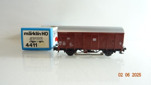 Märklin H0 4411 gedeckter Güterwagen mit Schlußlaterne der DB in OVP PR8127