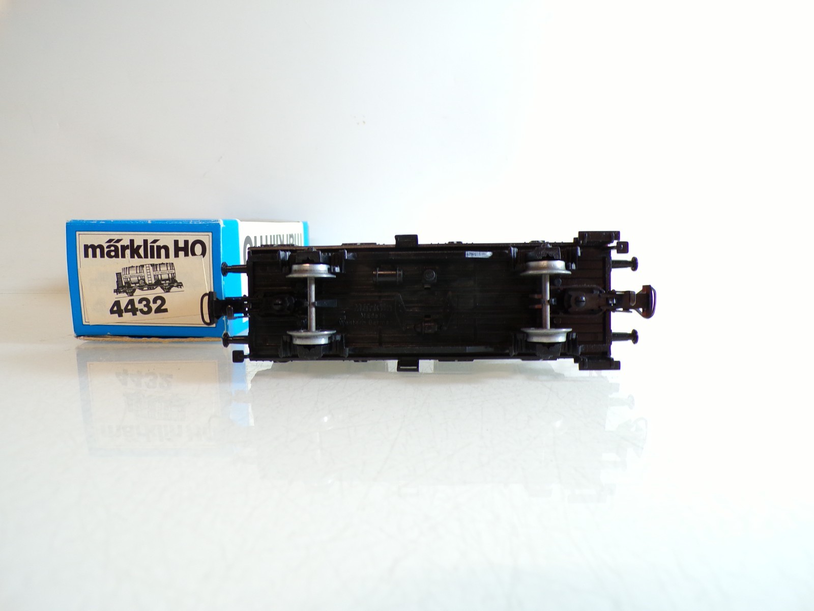 Märklin H0 4432 Weinfässerwagen in OVP BH1476 – Bild 4