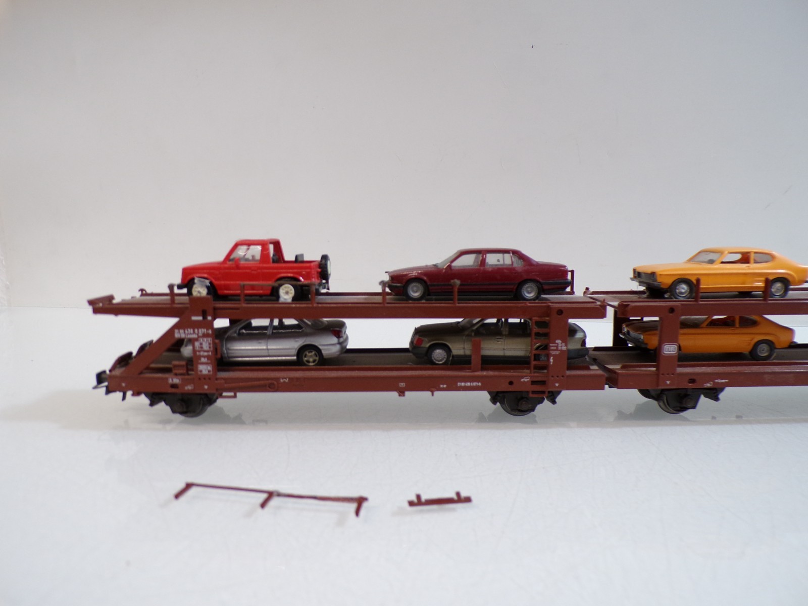 Märklin H0 4712 Autotransportwagen mit PKW´s der DB in OVP BH1852 – Bild 5