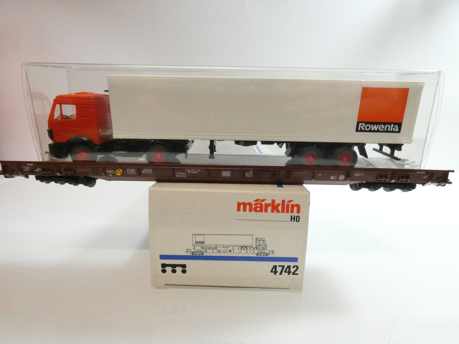 Märklin H0 4742 Niederflurwagen Rola mit LKW in OVP C324