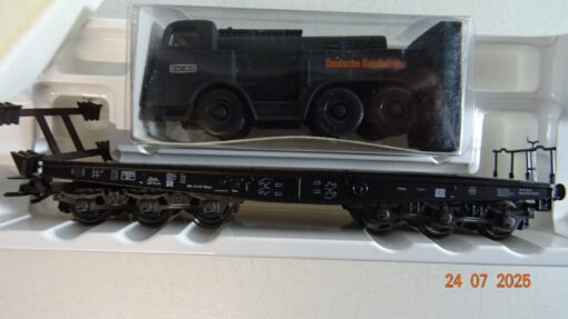 Märklin H0 4866 Schwerlastwagen mit Kaelble Zugmaschine der DR in OVP PR9209 – Bild 3