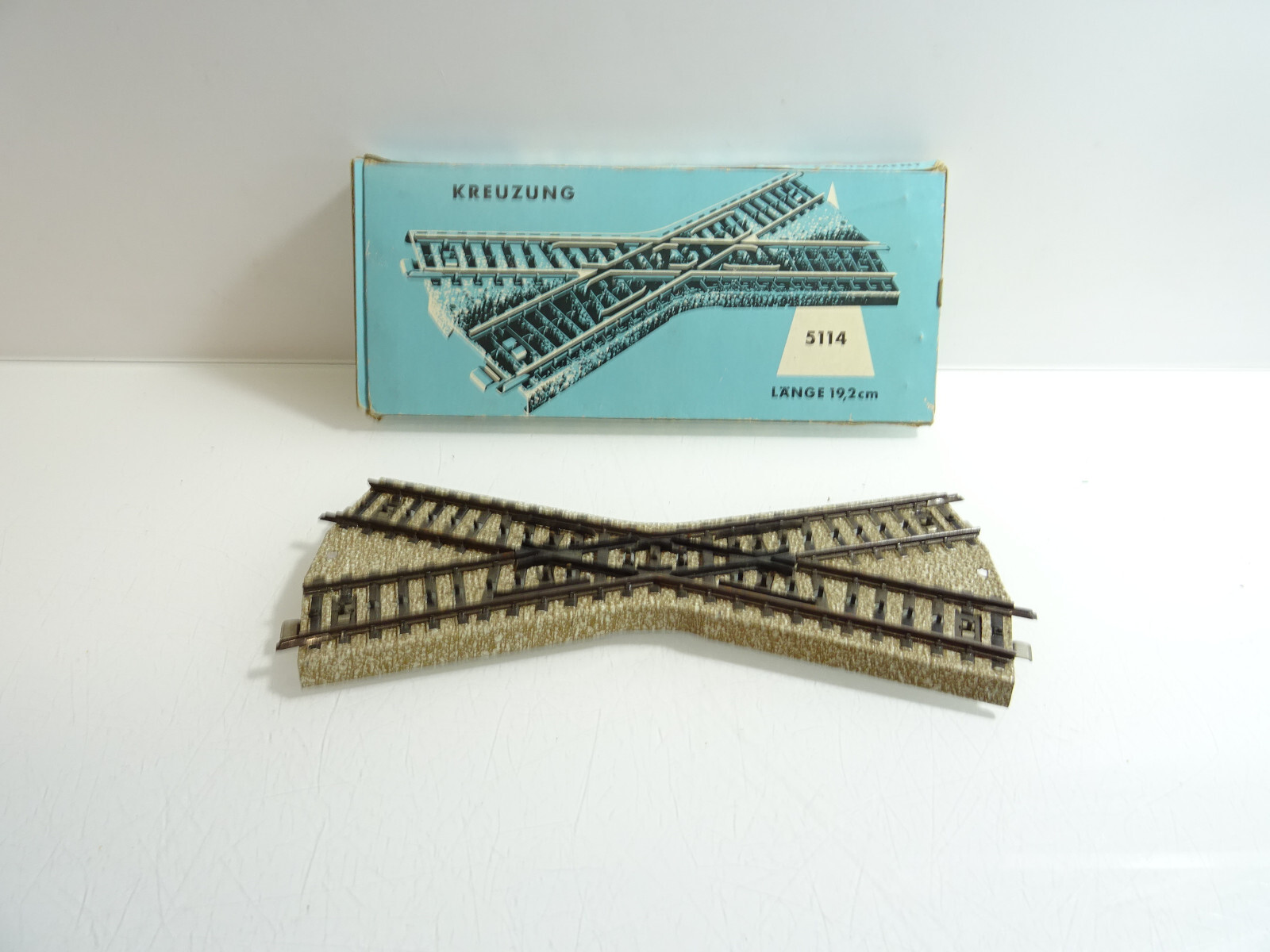 Märklin H0 5114 M-Gleis Kreuzung siehe Foto in OVP CK317