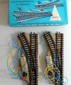 Märklin H0 5117 elekt. Weichen links siehe Foto in OVP PK2601