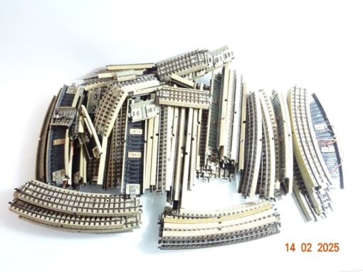 Märklin H0 Konvolut M-Gleis mit durchgehe. Mittelleiter ca 85tlg. CK5996 o.