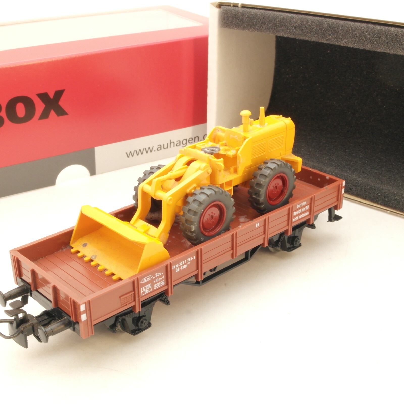 Märklin H0 Niederbordwagen 323 1 791 mit Ladung Bagger der DB in Au Box RG5160