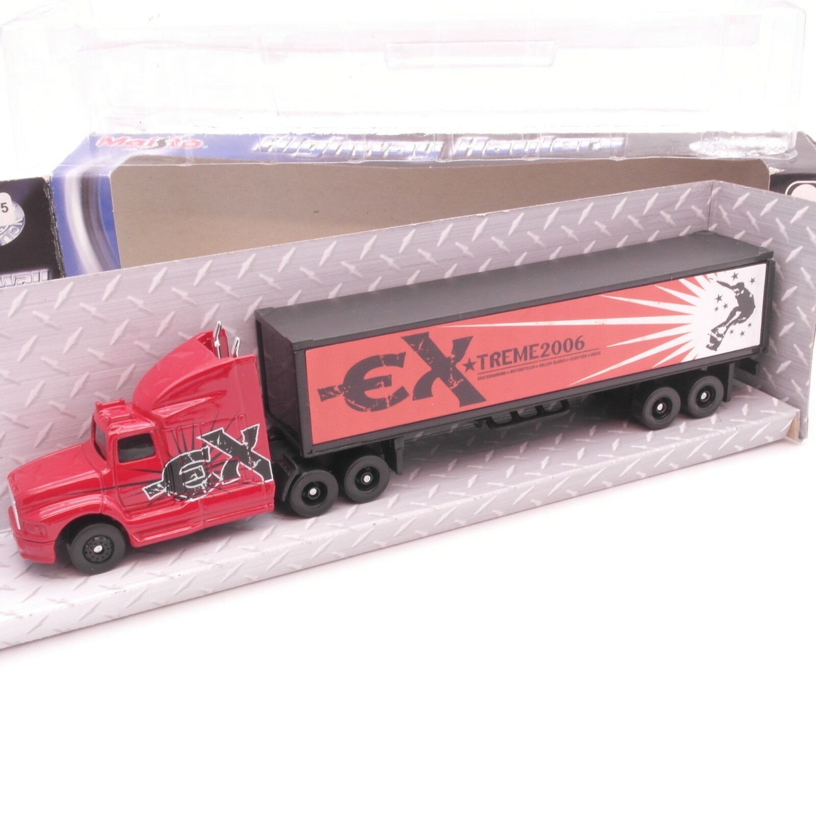 Maisto 1:87 Highway Haulers Sattelzug Extreme 2006 in OVP RT101