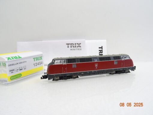 Minitrix N 12454 Diesellok V 300 001 der DB mit DSS neuwertig in OVP JL611