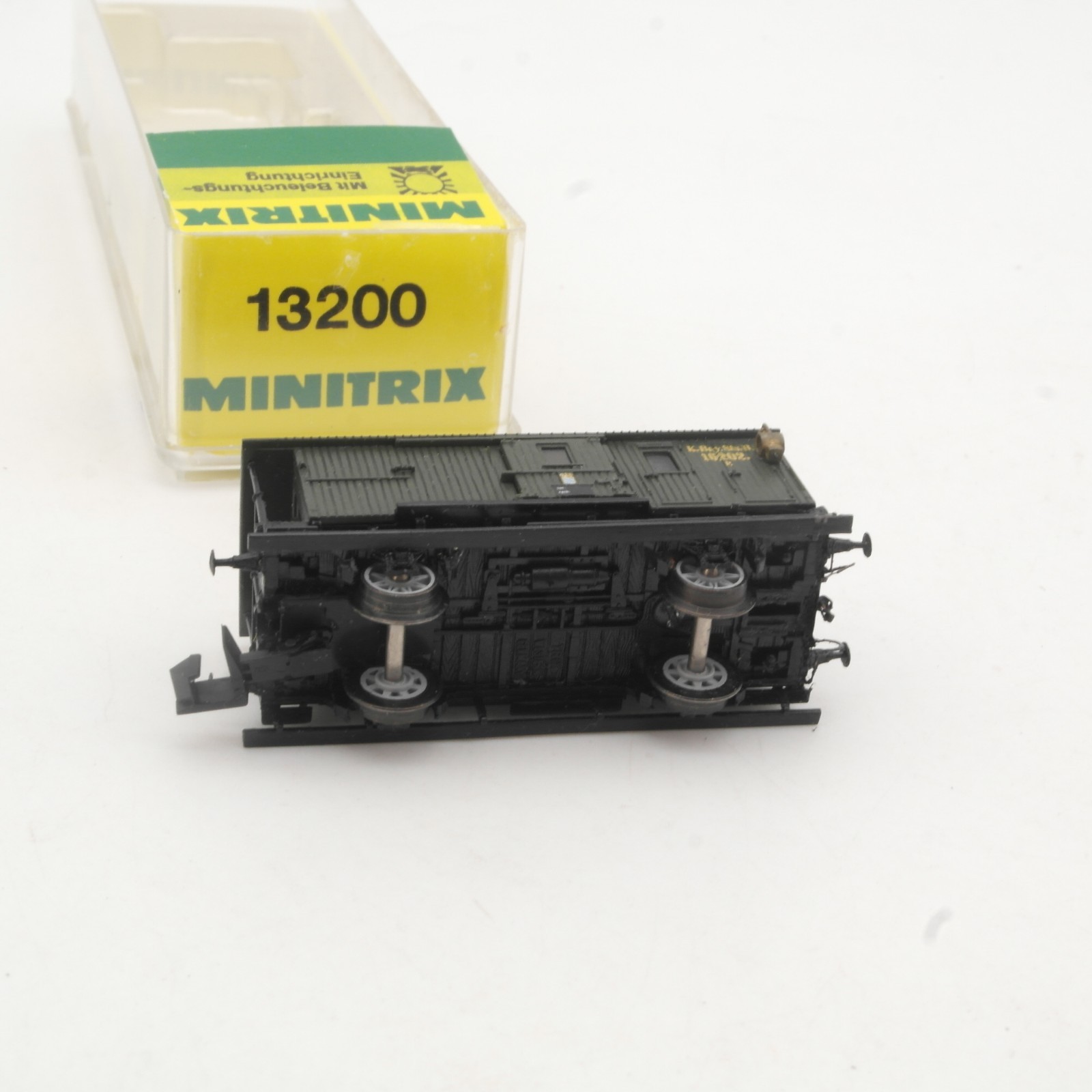 Minitrix N 13200 Gepäckwagen mit Schlusslicht in OVP RR5333 – Bild 4
