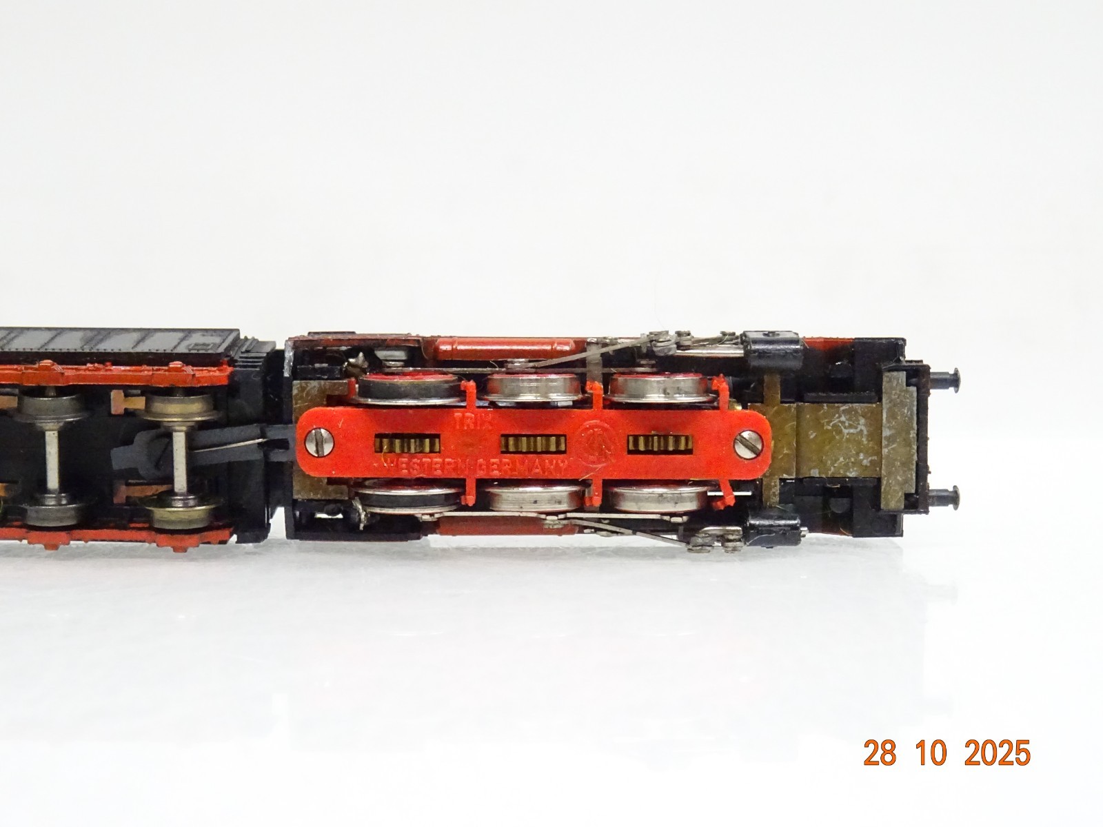 Minitrix N 2028 Dampflok BR 24 052 der DB JL3854 o. – Bild 4