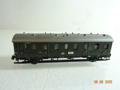 Minitrix N Personenwagen 2. Klasse 45 560 der DB RR3425 o. – Bild 3