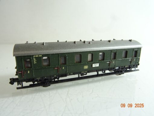 Minitrix N Personenwagen 2. Klasse 45 560 der DB RR3425 o.