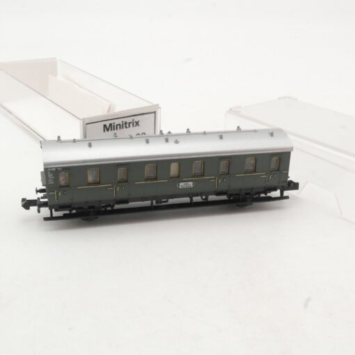 Minitrix N Personenwagen 3. Klasse Ulm Nürnberg in EVP QR7943 – Bild 3