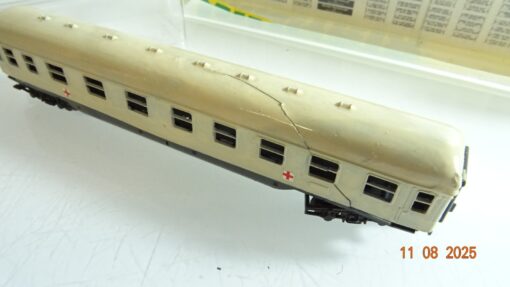 Minitrix N Personenwagen DRK, siehe Bilder in EVP RR2644 – Bild 3