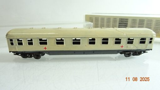 Minitrix N Personenwagen DRK, siehe Bilder in EVP RR2644