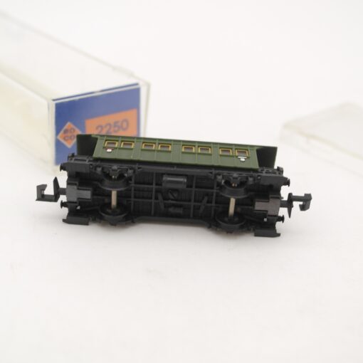 Minitrix N Personenwagen, siehe Foto in EVP RR2134 – Bild 4