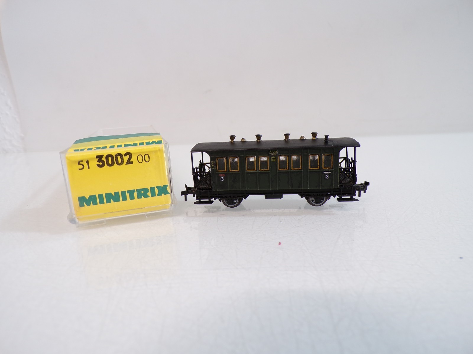 Minitrix Spur N 3002 Personenwagen in OVP HS195