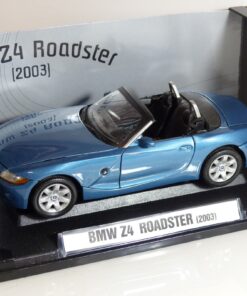 Motor Max 1:18 BMW Z5 Roadster metallic in OVP EX3477