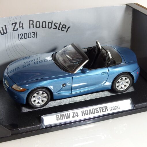 Motor Max 1:18 BMW Z5 Roadster metallic in OVP EX3477