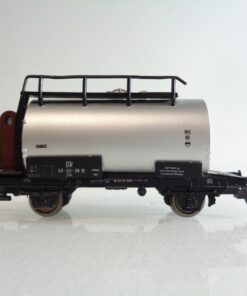 Piko H0 Kesselwagen mit Bremserhaus der DR BH972 o.