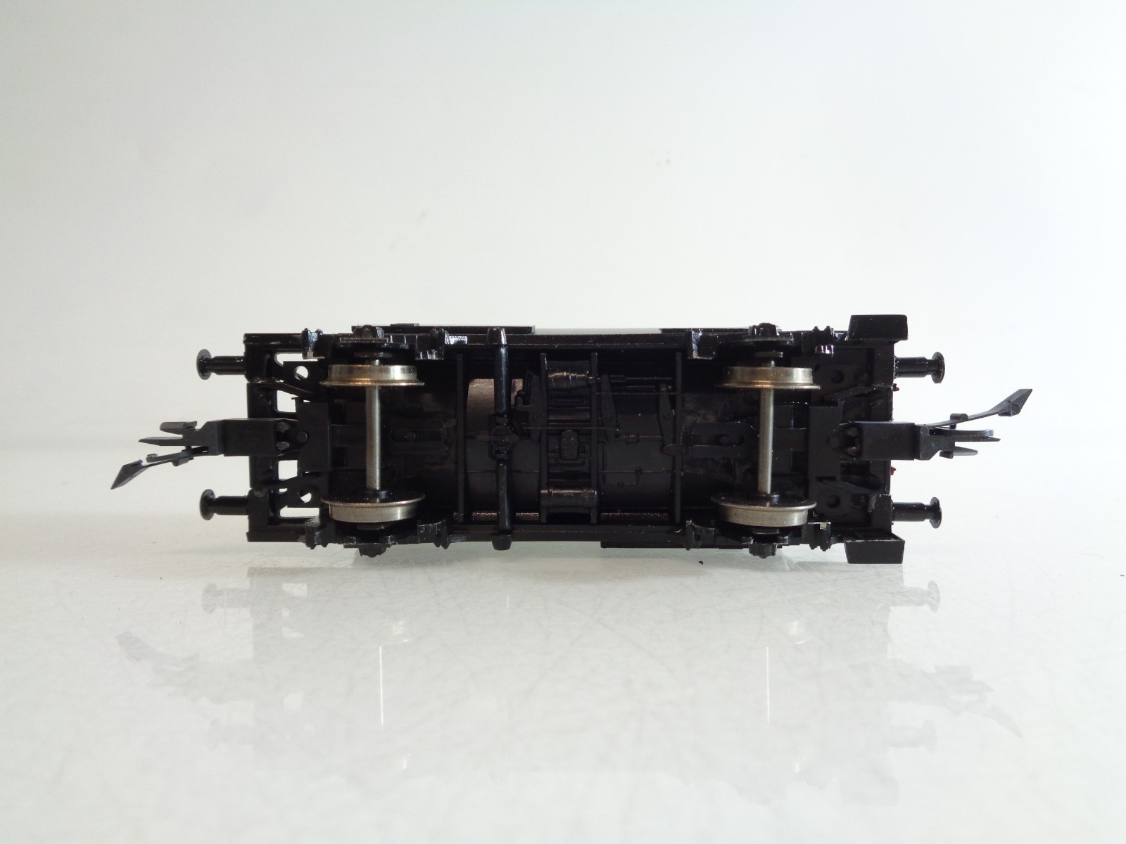 Piko H0 Kesselwagen mit Bremserhaus der DR BH972 o. – Bild 4