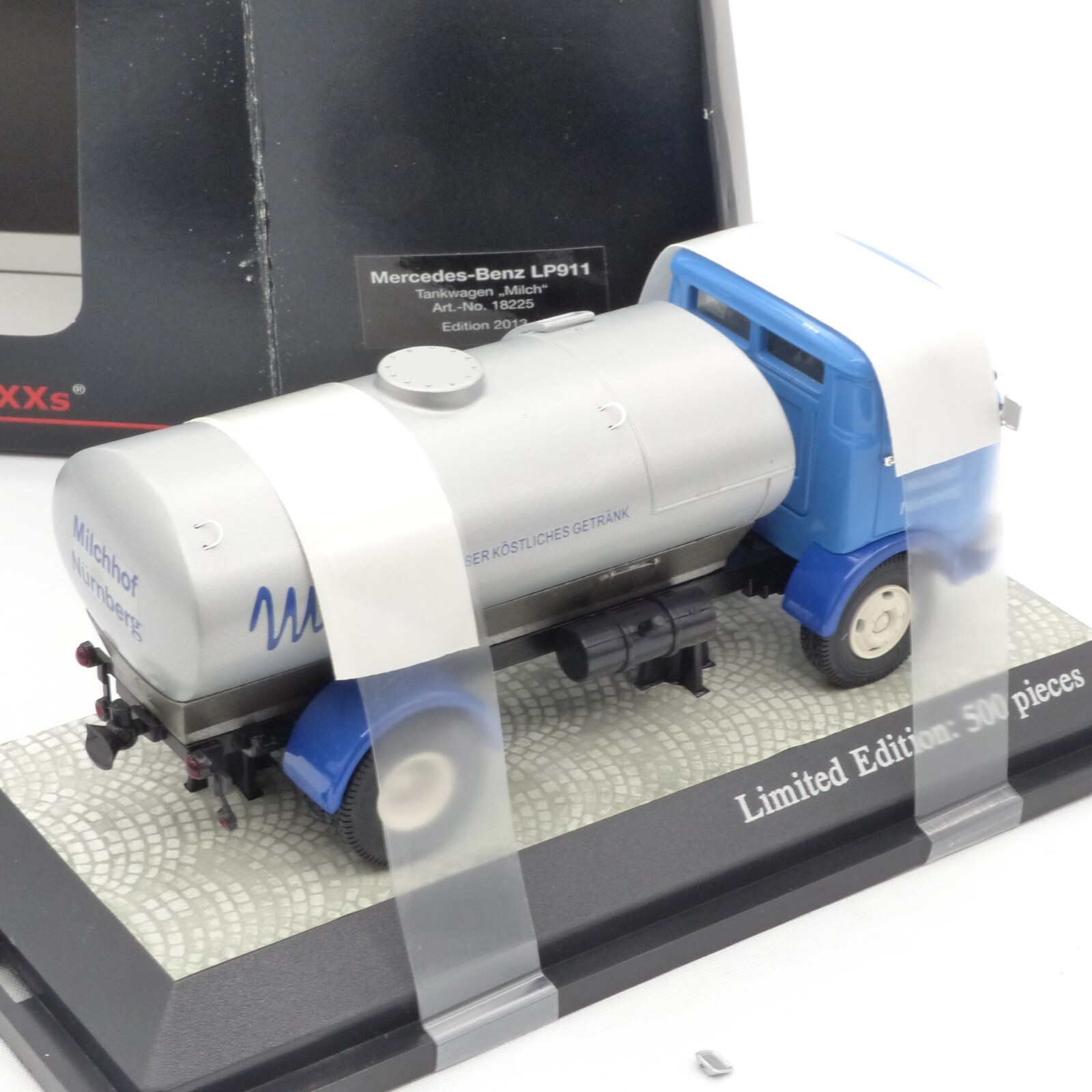 PremiumClassiXXs 1:43 Nr.: 18225 MB LP911 Tankwagen Milch, in OVP EX458 – Bild 3
