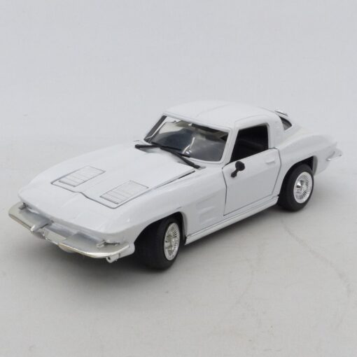 Revell 1:24 Corvette Stingray weiß o. EX4228