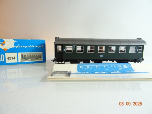 Roco H0 4214 Umbauwagen 2.Kl. der DB mit Licht in OVP BH124