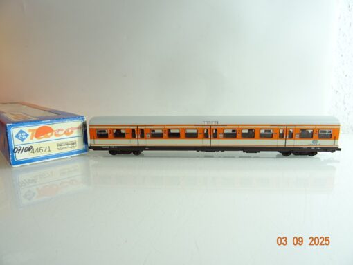 Roco H0 44671 S-Bahn Mittelwagen 2.Kl. der DB in OVP BH129