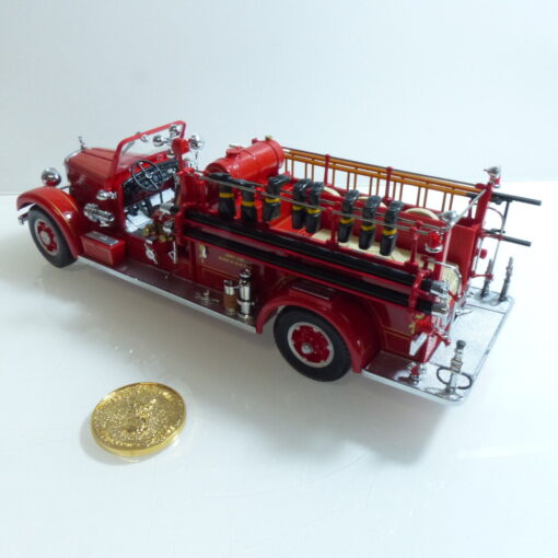SIGNATURE SERIES 1:24 Nr.: 20098 Mack Type 75BX 1935 Feuerwehr, o. EB2518 – Bild 5