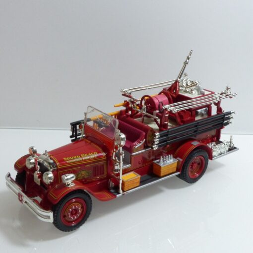 SIGNATURE SERIES (1931) Seagrave Fire Truck Sound Beach Fire Dept. o. EB4017